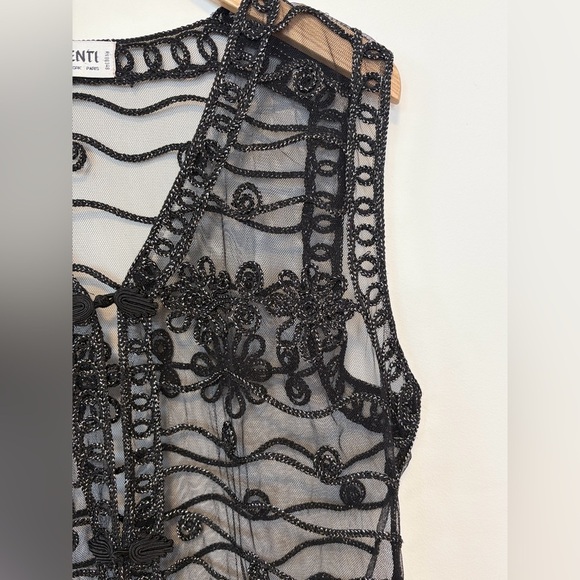 Valenti sheer embroidered vest , sz : medium - Picture 3 of 7